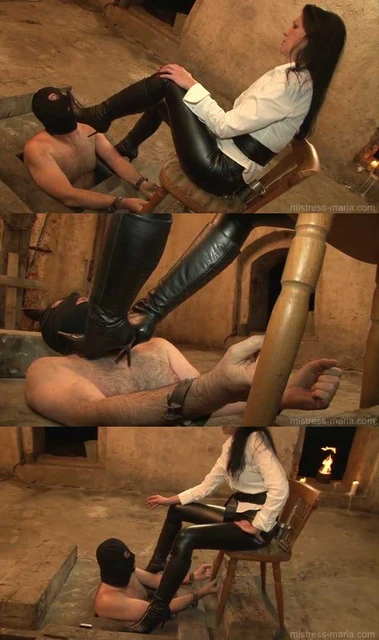 【欧美女王】Mistress Maria气质 锁住半个身强迫舔长靴,吃烟灰 踩手 喉咙