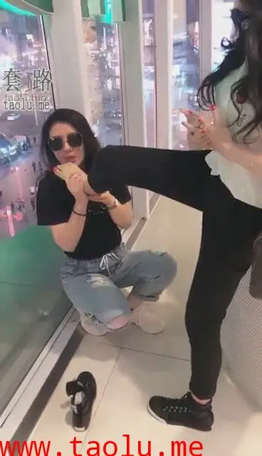 【歌迪丝】商场调母狗,大片_上_