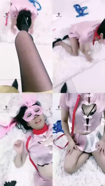 【婳儿M】应邀调教小母狗 