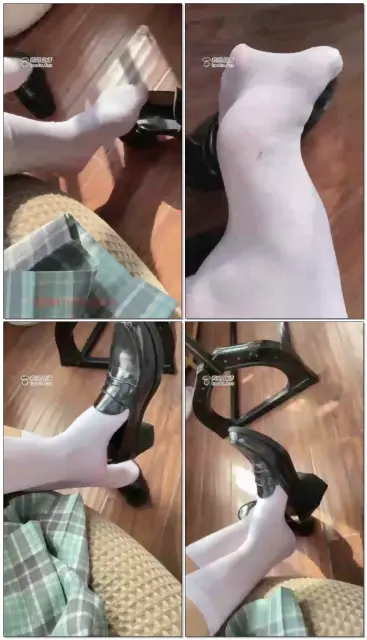 【绘子】学姐的白丝小脚秀