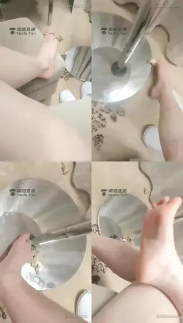 【极品月色】超美裸足踩水果，吃什么苹果？吃脚！