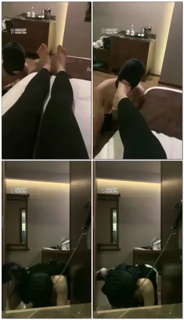 【栀栀女士】和狗子在一起，跪在床下伺候着