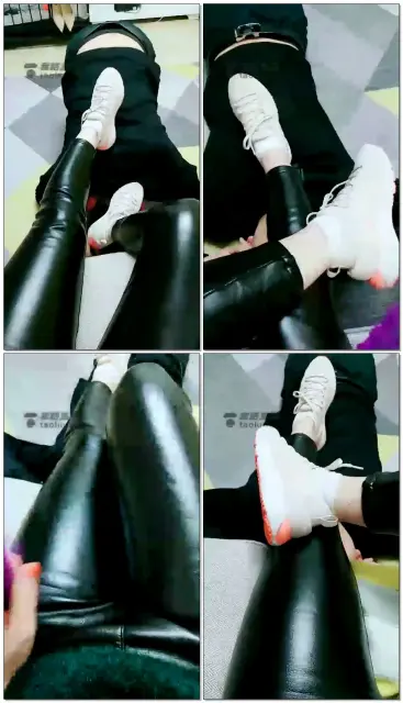 【王妃】小白鞋玩脚下狗