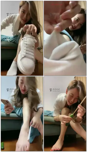 【一媚女皇】小白鞋，白棉袜，激情澎湃红绿灯