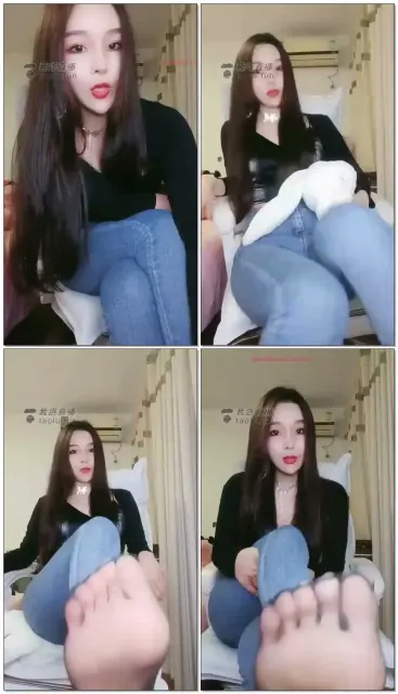 【十三姨】牛仔臀部黑丝高跟鞋坐脸炸干狗