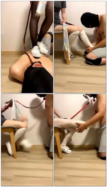 【云云酱】黑白丝袜混合踢裆