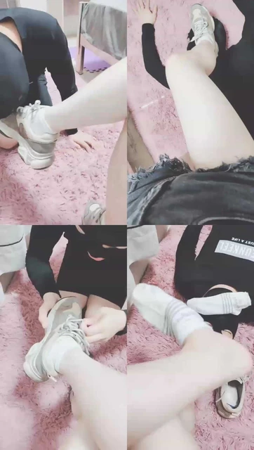 【灵竹】运动鞋上课，踩踏，口塞棉袜