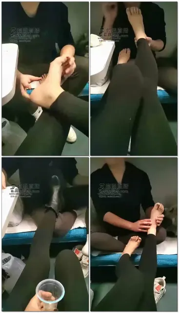 【Audrey丶雪儿】火车上刺激圣水，舔脚