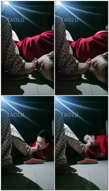 【恋上雪】贱狗舔脚