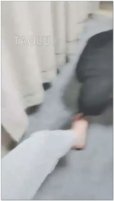 【灵竹S】人字拖虐狗,舔裸足