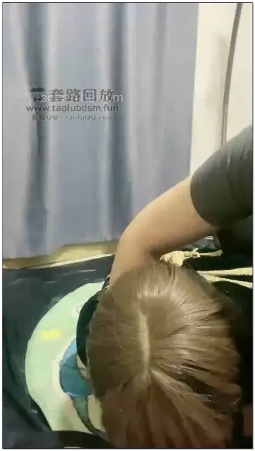 【盈盈】今天该怎么罚你呢?堵着嘴巴吊着罚跪!