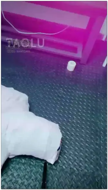 【昆山馨爷大大】木耐yi直播调教