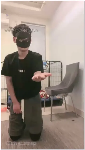 【安静大大】调教踢d专场,打手心脚心,高温蜡