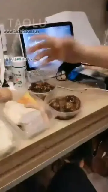 【Audrey雪儿】主人与狗子隔离得第二天伺候起床