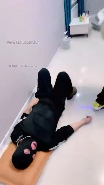 【与精神小妹的那些事】真实搭讪素人被暴打