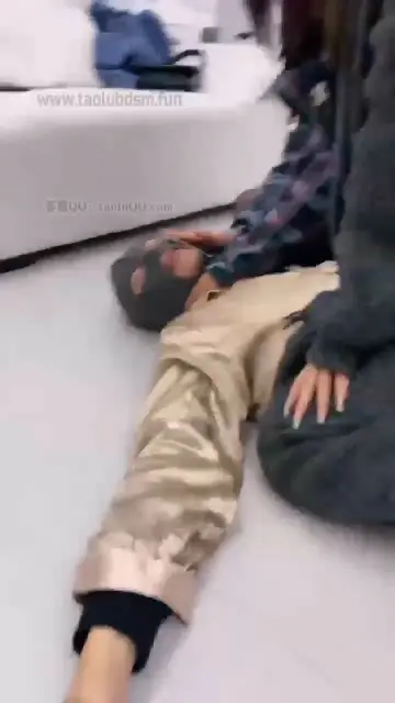 【术术】开发素人闺蜜成为女王