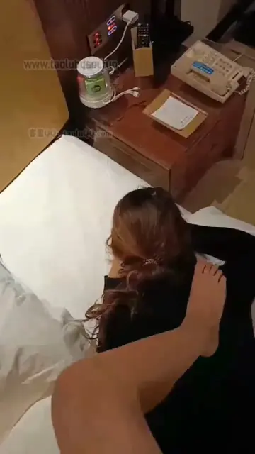 【宝宝】开发素人学姐调教学妹