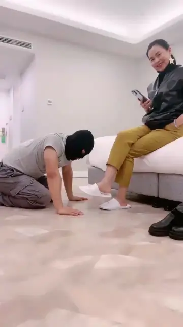 【赵丽颖】母女一起调教家奴1