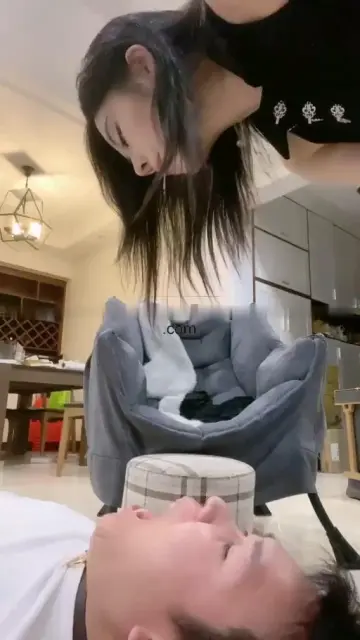 【不知名美女】调教久违给司机狗奴释放