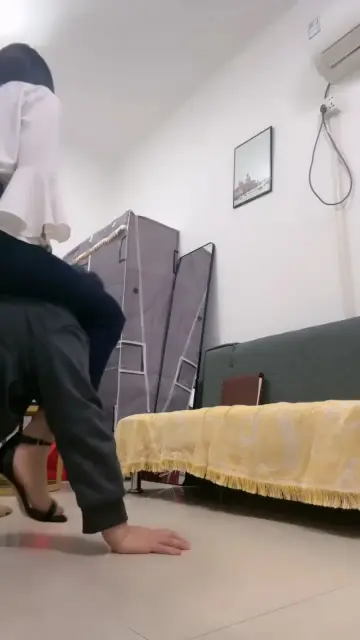 【艾莉】坏女学生和家教老师