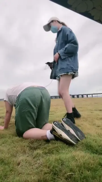 【宸宸】雷阵雨户外调教不停