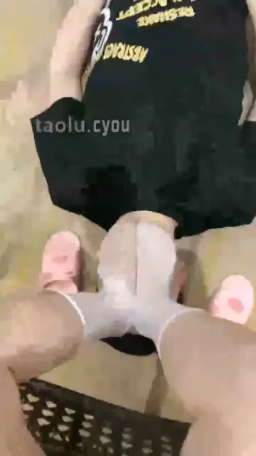 【香芋朱朱】挑战踢裆和承受耳光的能力