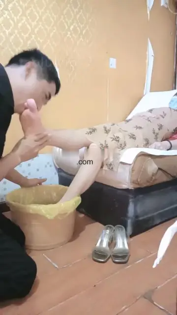 【刘二狗】真实会所开发新来的技师