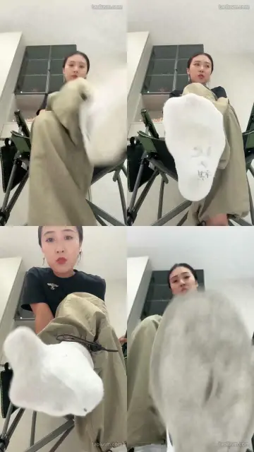 【雅妈】第一视角红绿灯棉袜粗口