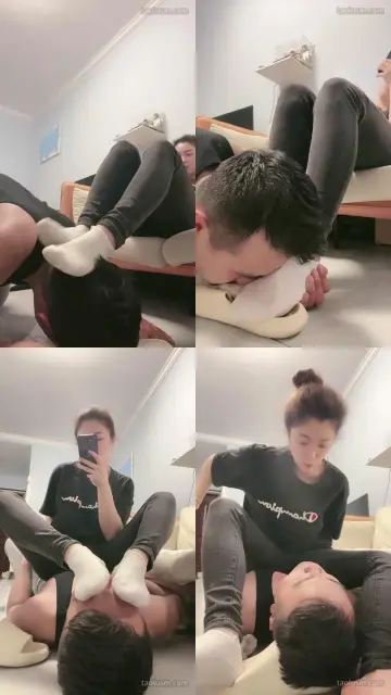 【鹿梦兮】超臭白棉袜捂脸塞嘴窒息