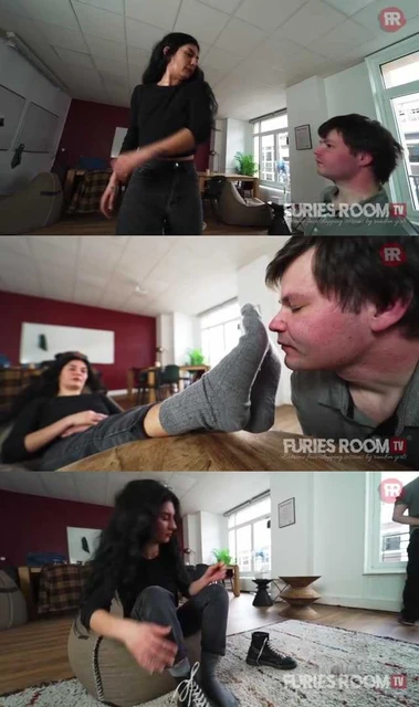 【欧美女王】跪下认社会姐当干妈!打肿你脸拿她臭袜子给你擦!耳光扇成猪头