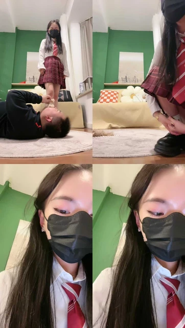 【九九女王】丝袜塞嘴/JK皮鞋白袜踩狗