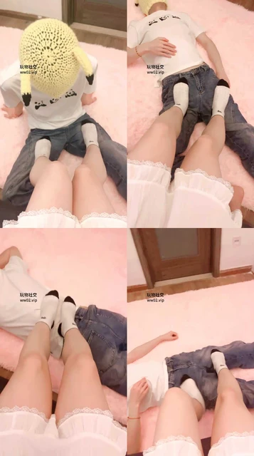 【佳佳】脏臭白袜玩虐