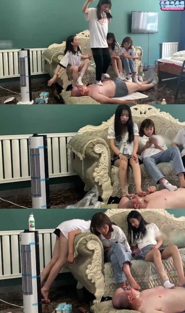 【学生】4女主的臭脚折磨第一弹 全程语言羞辱