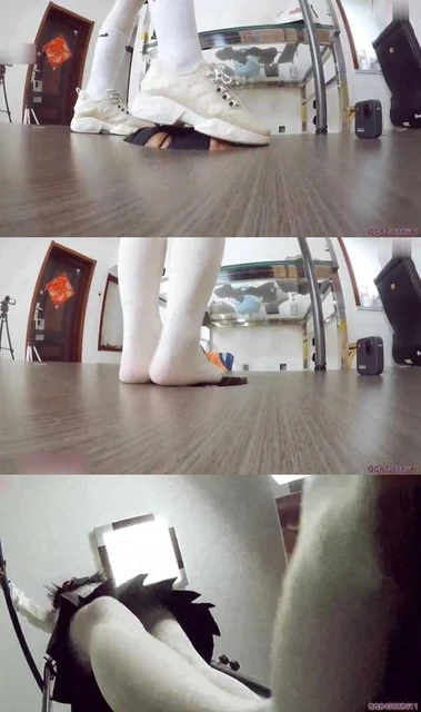 【未知女主】人脸地板2 JK装脏鞋臭棉袜 帆布鞋白丝走踩脸 虐脸践踏羞辱