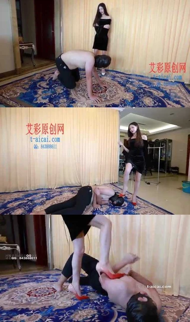 【芷晴】两双细高跟踢踩 虐腹