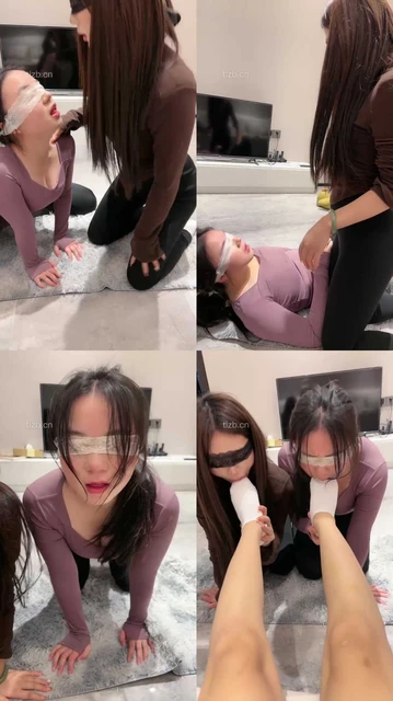 【橙宝】双母畜-奴下奴-灌圣水/白袜脚插嘴/掐脖窒息