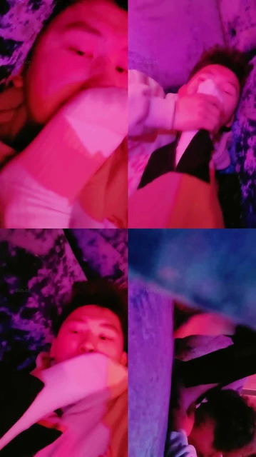 【秋辞情侣】深夜闻舔女友的白袜jio