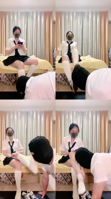 【小妮】气味羞辱-帆布鞋过膝白袜