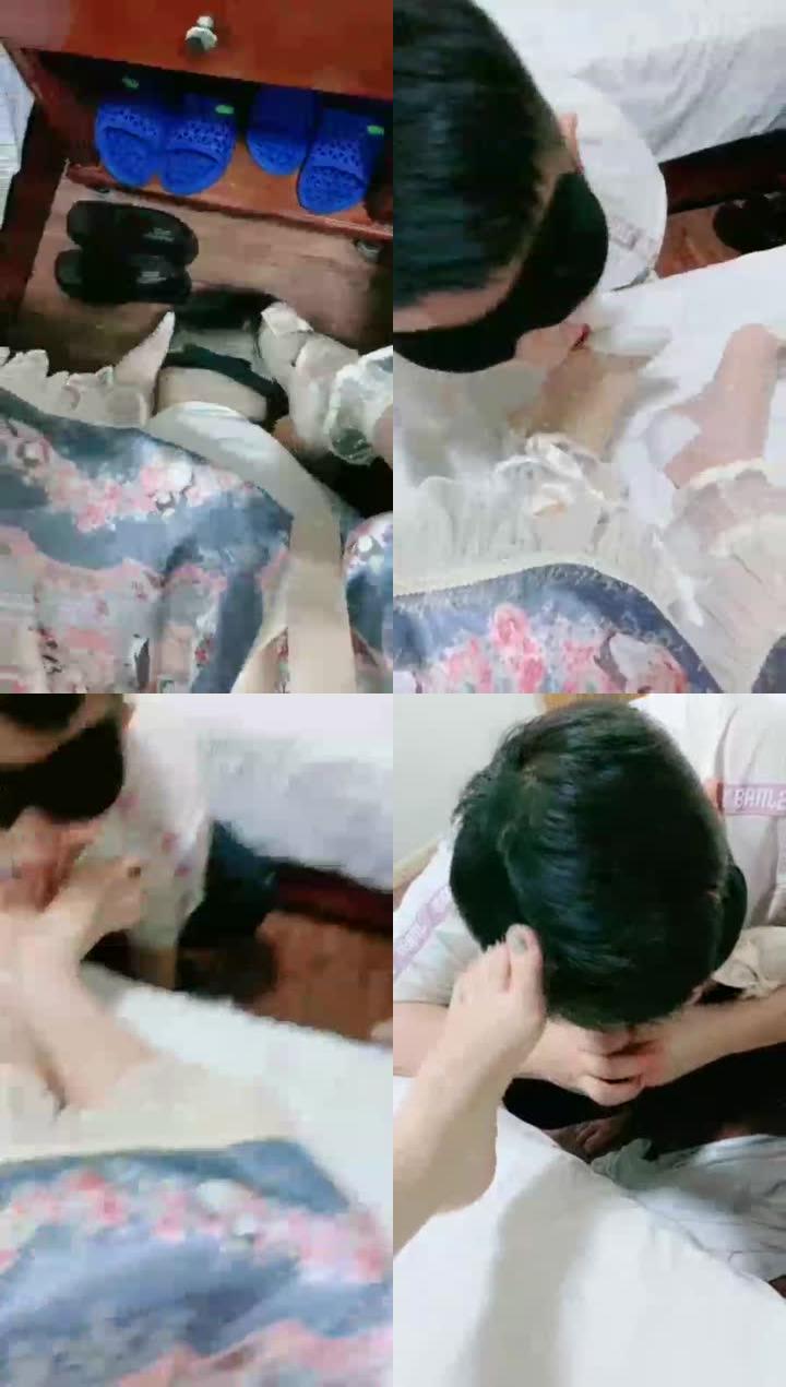 【绘子】 舔鞋舔脚场